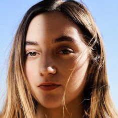 Luàna Bajrami