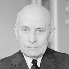 Américo Tomás