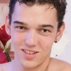 Aaron Ares