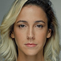Camila Márdila