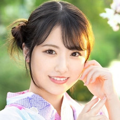中森ななみ