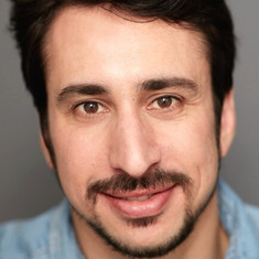Emmanuel Bloch