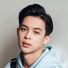 Rey Mbayang