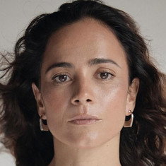 Alice Braga