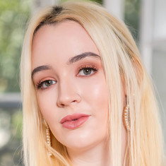 Lana Harding