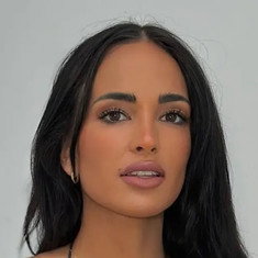 Claudia Bavel