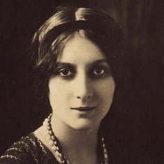 Stacia Napierkowska