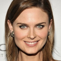 Emily Deschanel