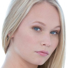 Dakota James