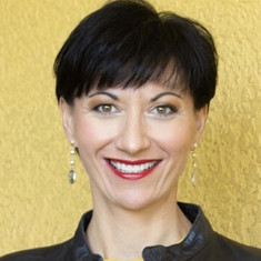 Jessica Adams