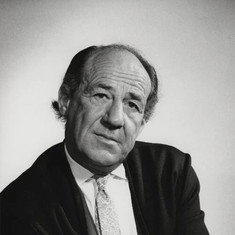 Michael Hordern
