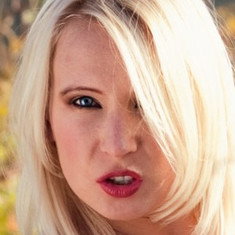 Gina Blonde