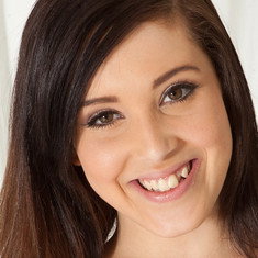 Noelle Easton