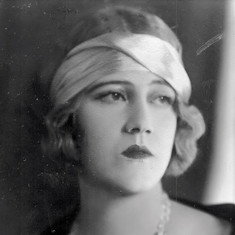 Maude Wayne