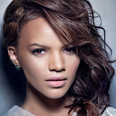 Leslie Grace