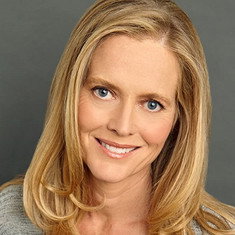 Claire Yarlett